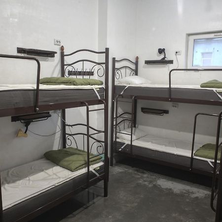 The Hostel Жд Вокзал Центр Kiew Exterior foto