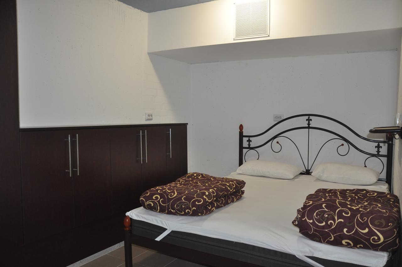 The Hostel Жд Вокзал Центр Kiew Exterior foto